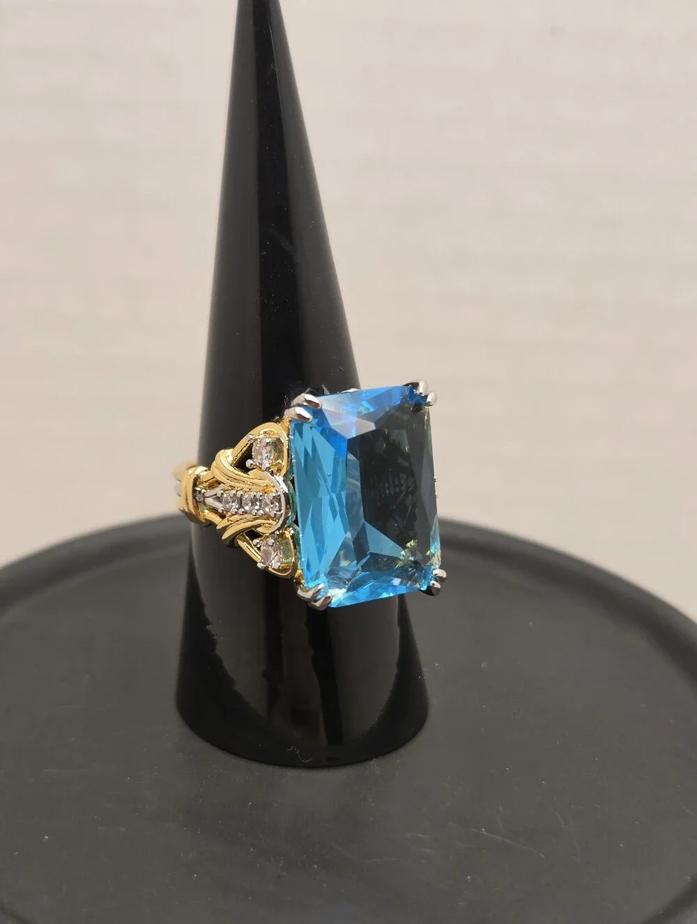 Bright Blue Cushion-Cut Ring in Gold Tone